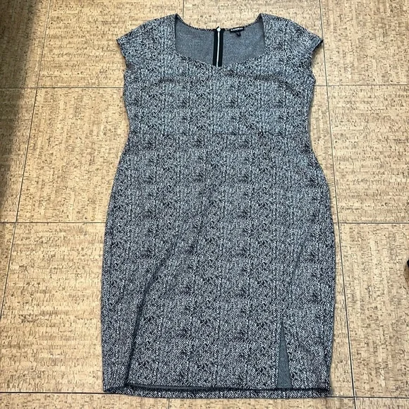 Express Cap Sleeve Black Marled Knee-Length Dress - Picture 2 of 10